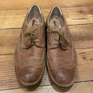 Clark’s Wingtips Leather Size 10 1/2